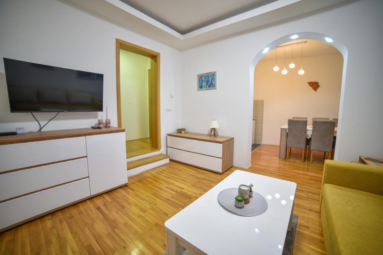 City Center - Harmony Apartments Sarajevo Bagian luar foto
