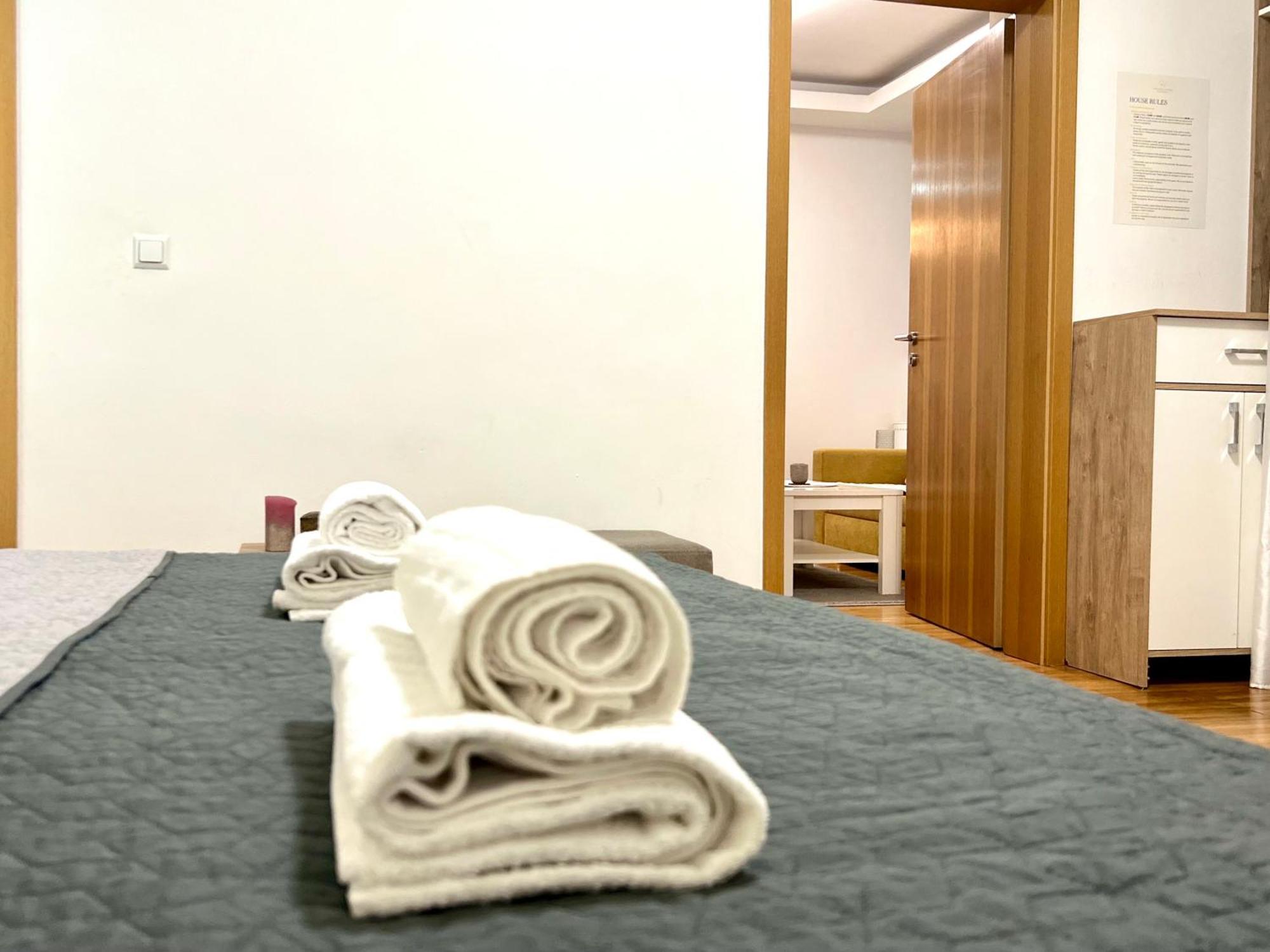 City Center - Harmony Apartments Sarajevo Bagian luar foto